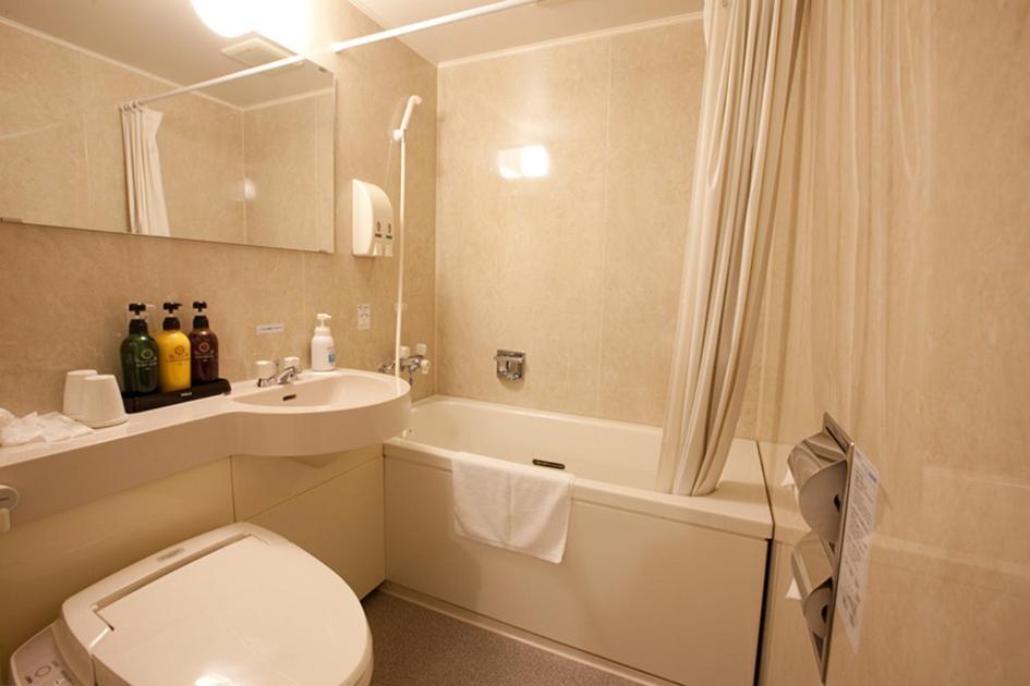 Hotel Prime Inn Toyama Bagian luar foto